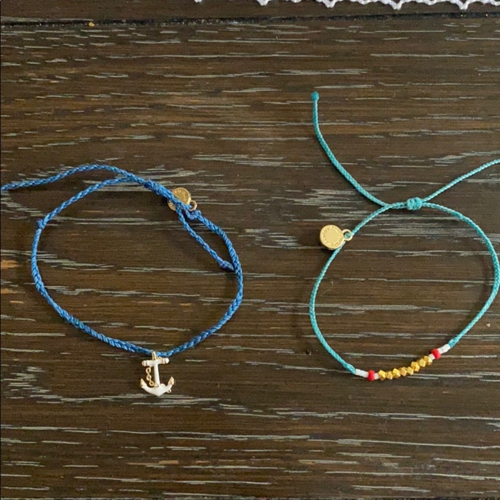 Women’s Pura Vida bracelets
